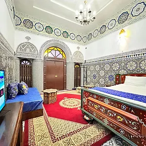 https://riad-blue-oasis.hotelfesmorocco.com